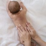 Massage de bébé expliqués par Priscilla Nkodia | Intime Douceur